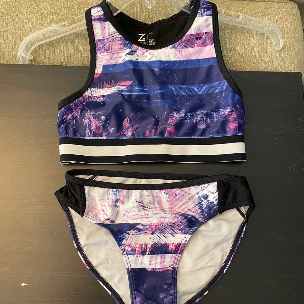 Gir’s Zella two piece swimsuit